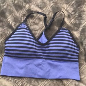 NWOT Felina Seamless T-Back Bralette. Size Small